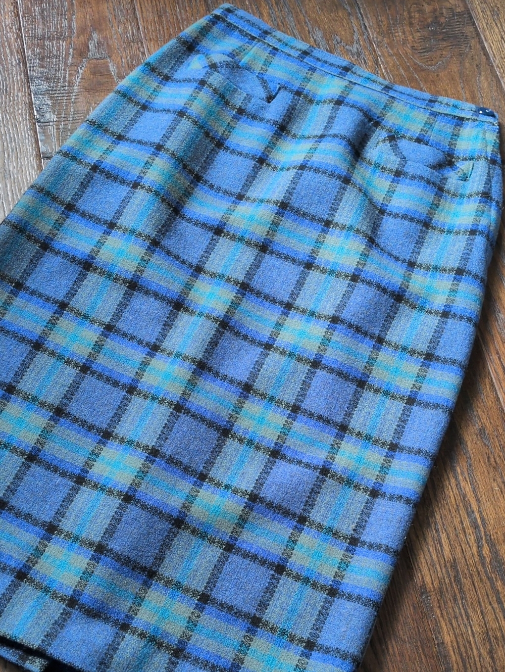 Vintage Ladies Garment Workers Union Blue & Teal Plaid Wool Pencil Skirt